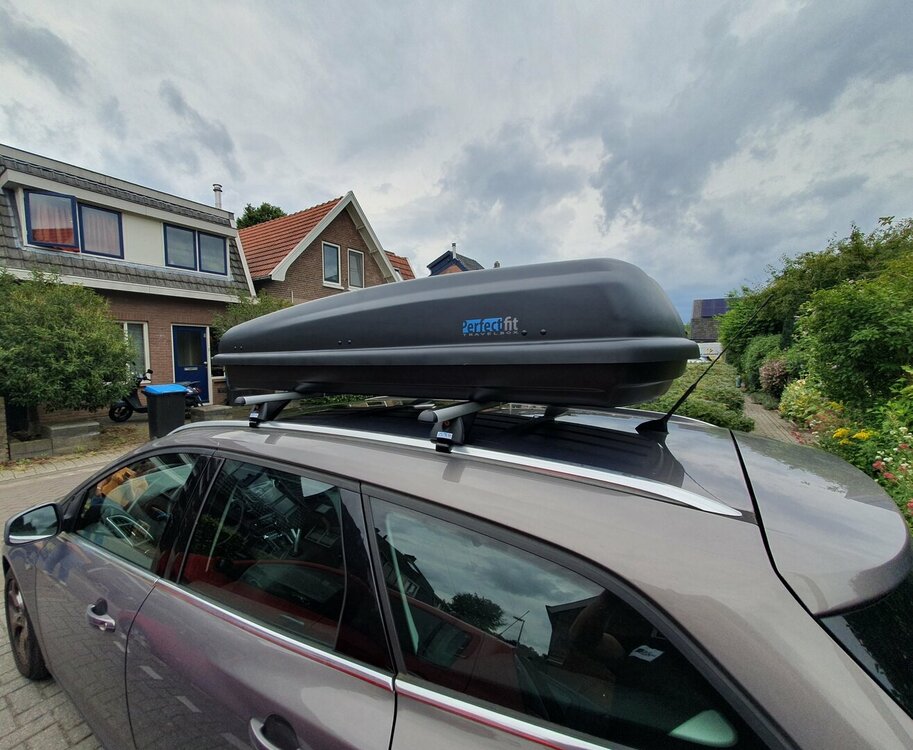 PerfectFit Dachbox 500 Liter + PerfectFit Dachtr&auml;ger Jaguar E-Pace ab 2018
