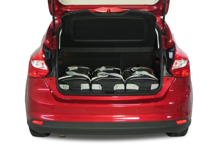 Carbags Reisetaschenset Ford Focus III 5-t&uuml;rig Flie&szlig;heck 2010 - 2018