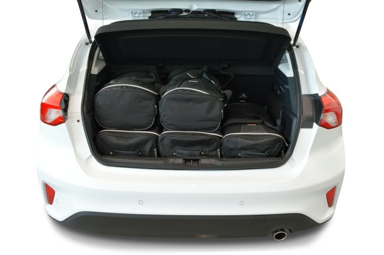 Carbags Reisetaschenset Ford Focus IV 5-t&uuml;rig Flie&szlig;heck ab 2018
