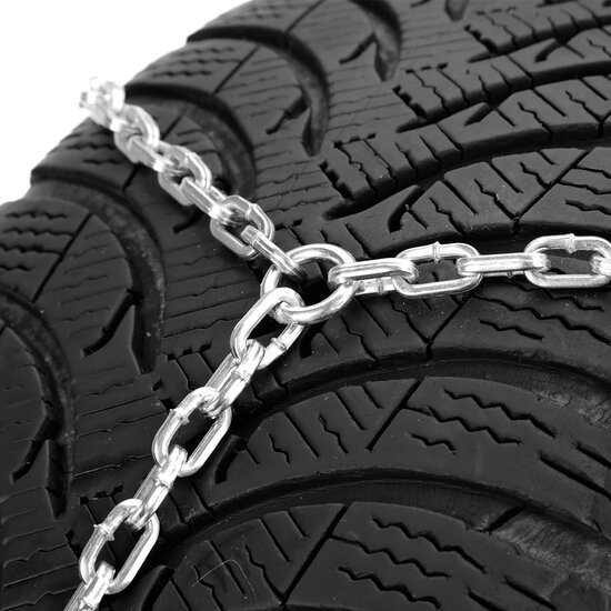 Gran Pree Schneeketten 9mm Toyota Corolla ab 2018 f&uuml;r Ihre Reifengr&ouml;&szlig;e  225/40R18