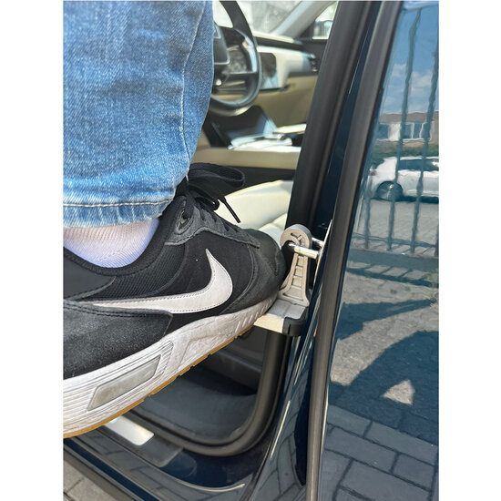 Auto-T&uuml;rstufe / Dachbox Auto-T&uuml;rstufe