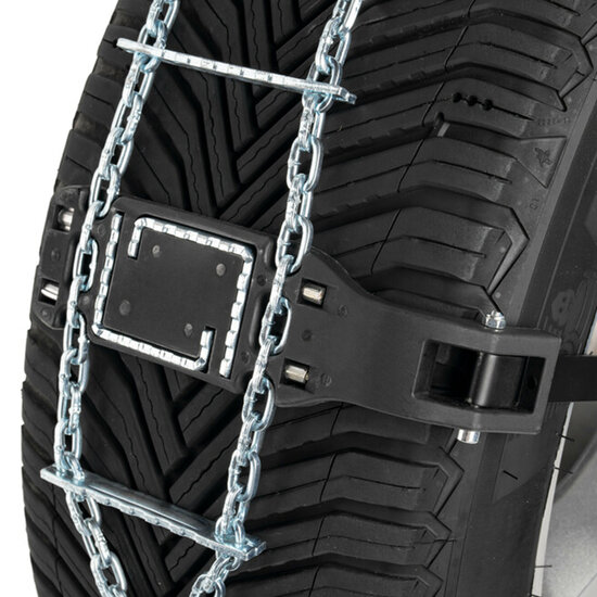 Snowdrive Lauffl&auml;chen Schneeketten Porsche Taycan ab 2020 f&uuml;r Ihre Reifengr&ouml;&szlig;e 225/55R19