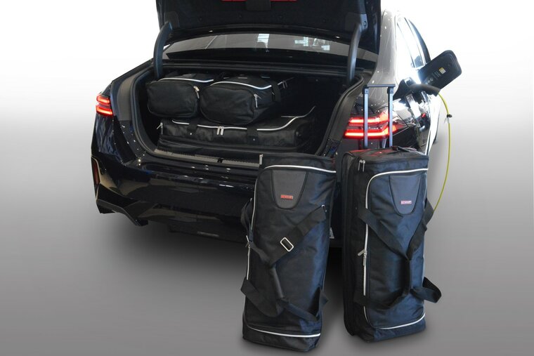 Carbags Reisetaschenset BMW i5 (G60) 2023 bis heute 4-T&uuml;rer Limousine