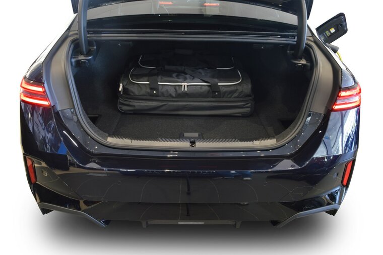 Carbags Reisetaschenset BMW i5 (G60) 2023 bis heute 4-T&uuml;rer Limousine