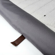 Hundematte f&uuml;r die Heckklappe &ndash; mit Sto&szlig;stangenschutz